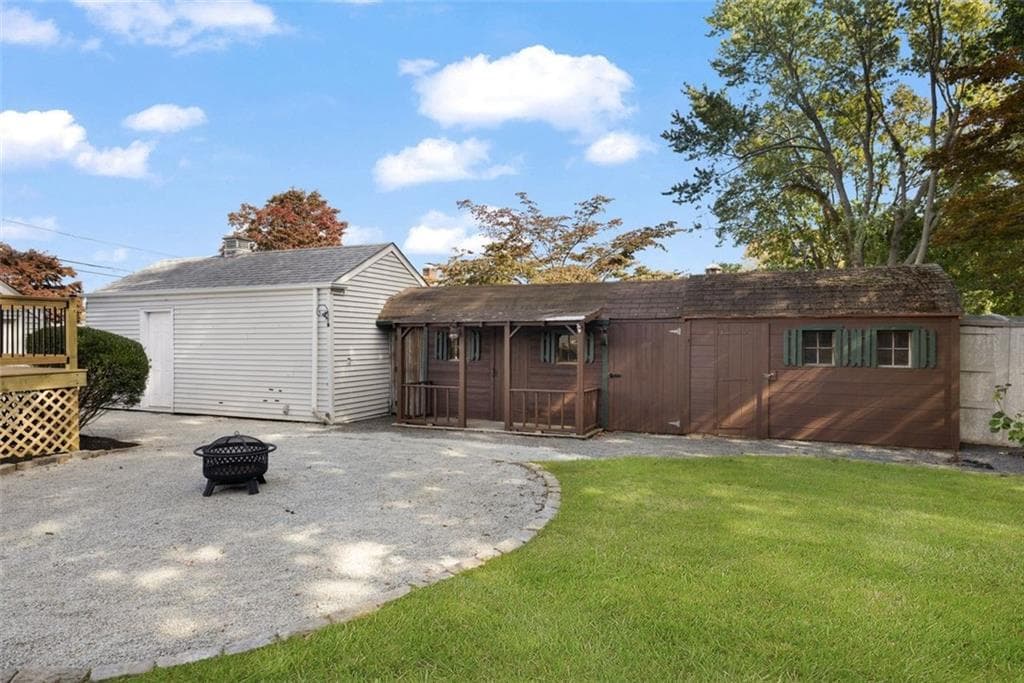 Single Family Residence at 111 Durfee Road, Tiverton, photo 41 of 50