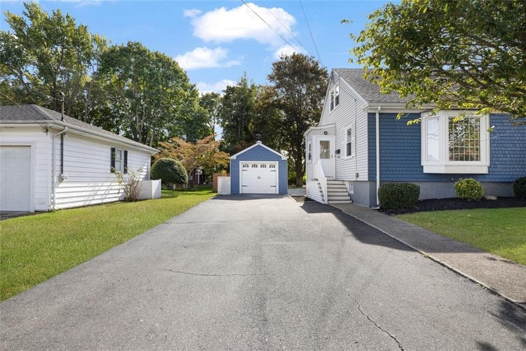 Single Family Residence at 111 Durfee Road, Tiverton, photo 50 of 50