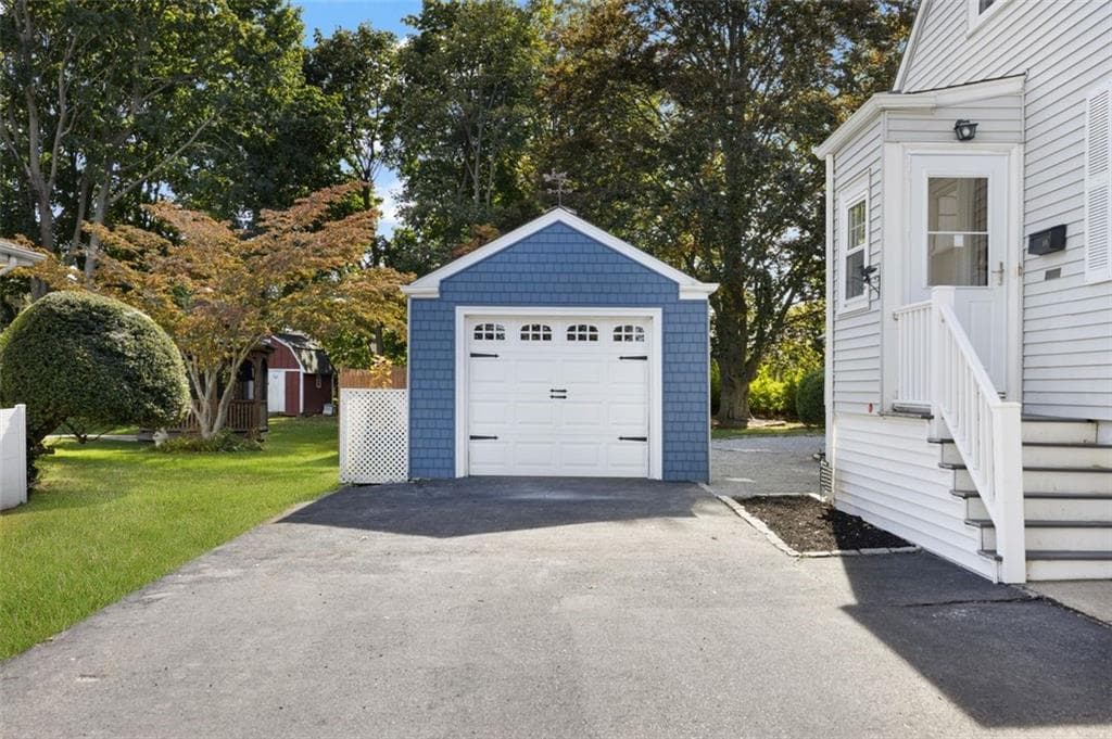 Single Family Residence at 111 Durfee Road, Tiverton, photo 48 of 50