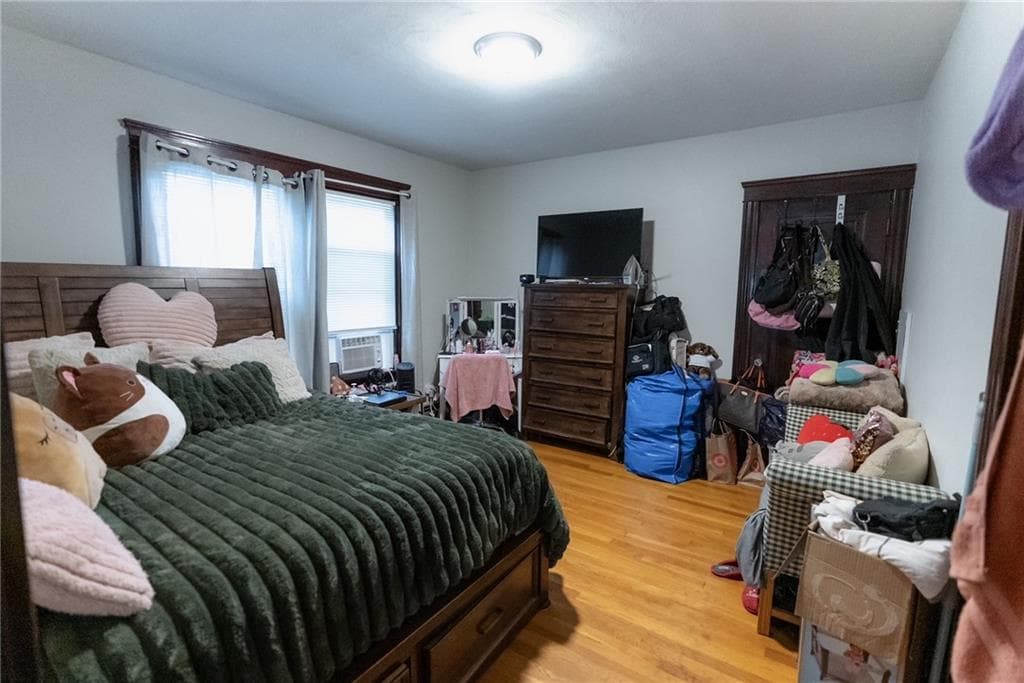 Multi Family at 116 Jastram Street, Providence, photo 14 of 19