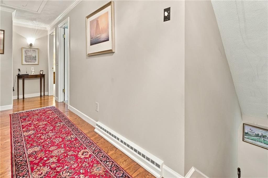 Single Family Residence at 1 Kings Row, Cumberland, photo 27 of 48