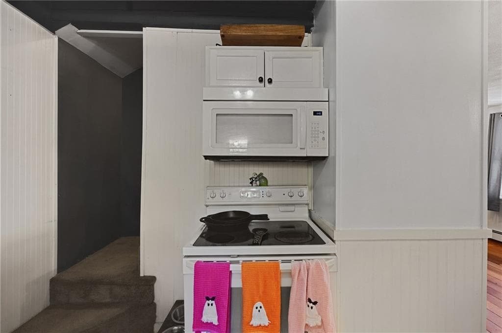 Single Family Residence at 304 Park Avenue, Woonsocket, photo 11 of 45