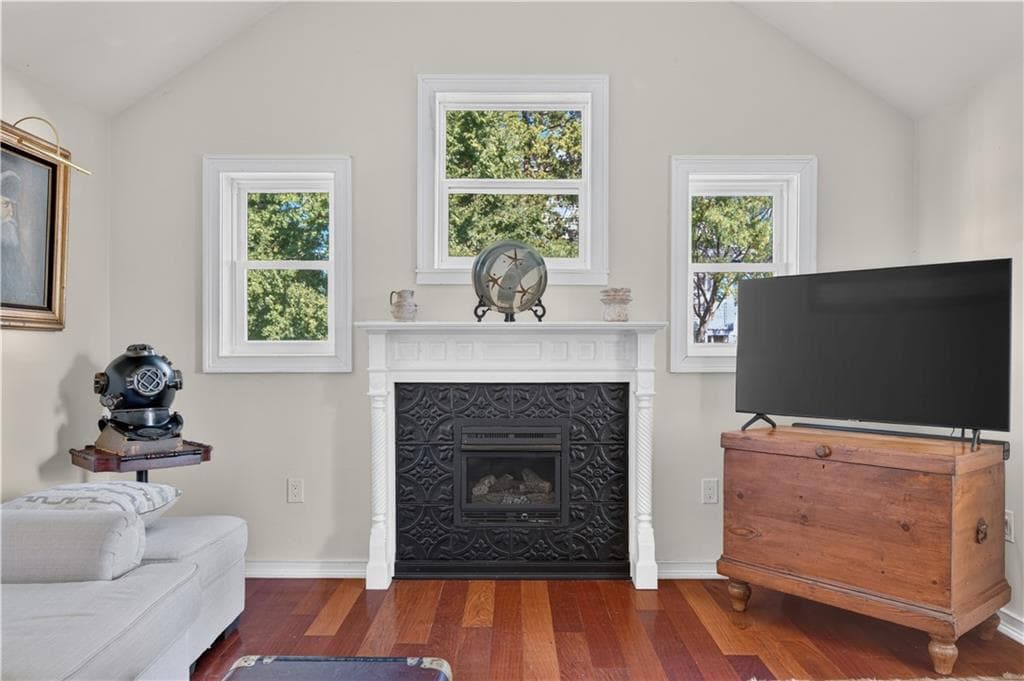 Multi Family at 17 Sidney Avenue, Warwick, photo 11 of 46