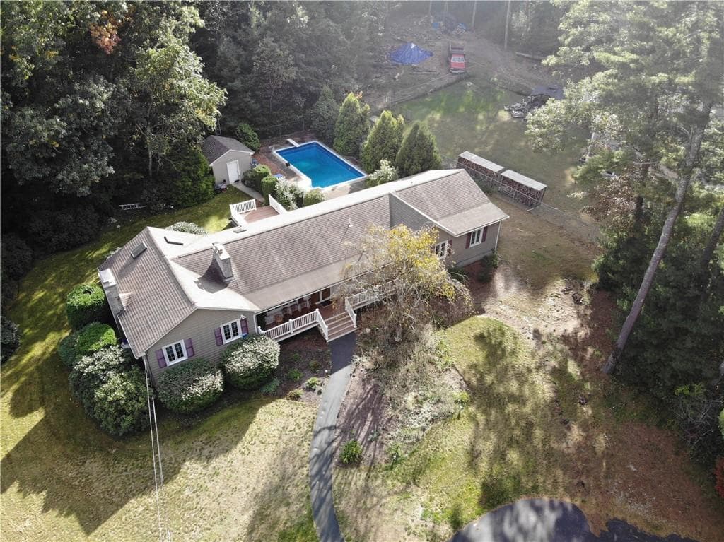 42 Pine Tree Lane