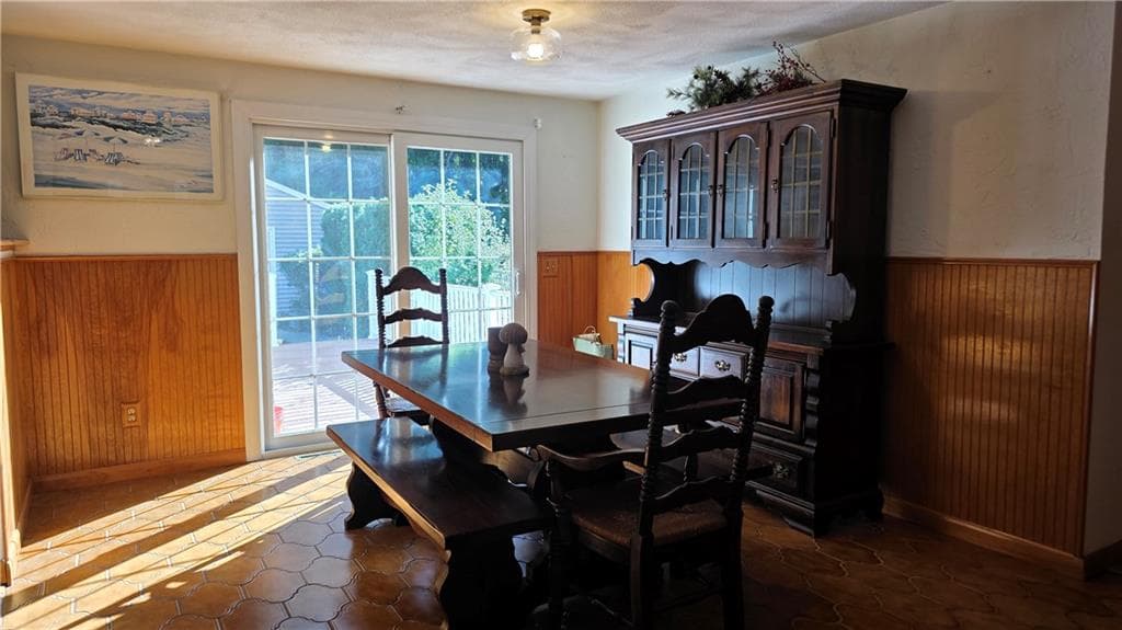 Single Family Residence at 42 Pine Tree Lane, West Greenwich, photo 21 of 46