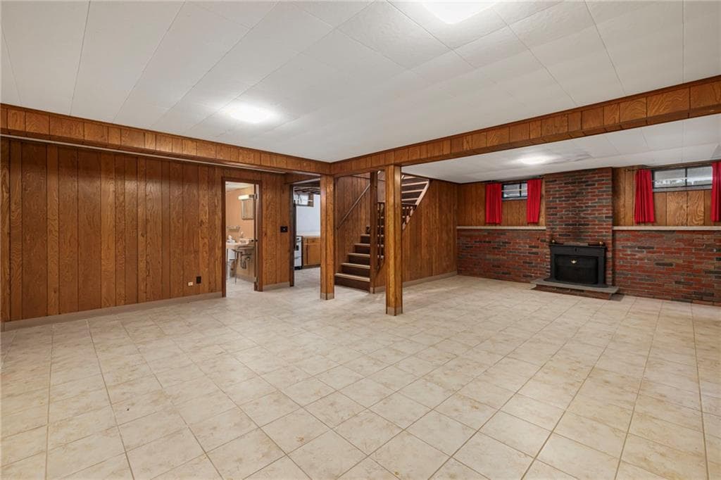 Single Family Residence at 12 Bowen Street, Johnston, photo 35 of 48
