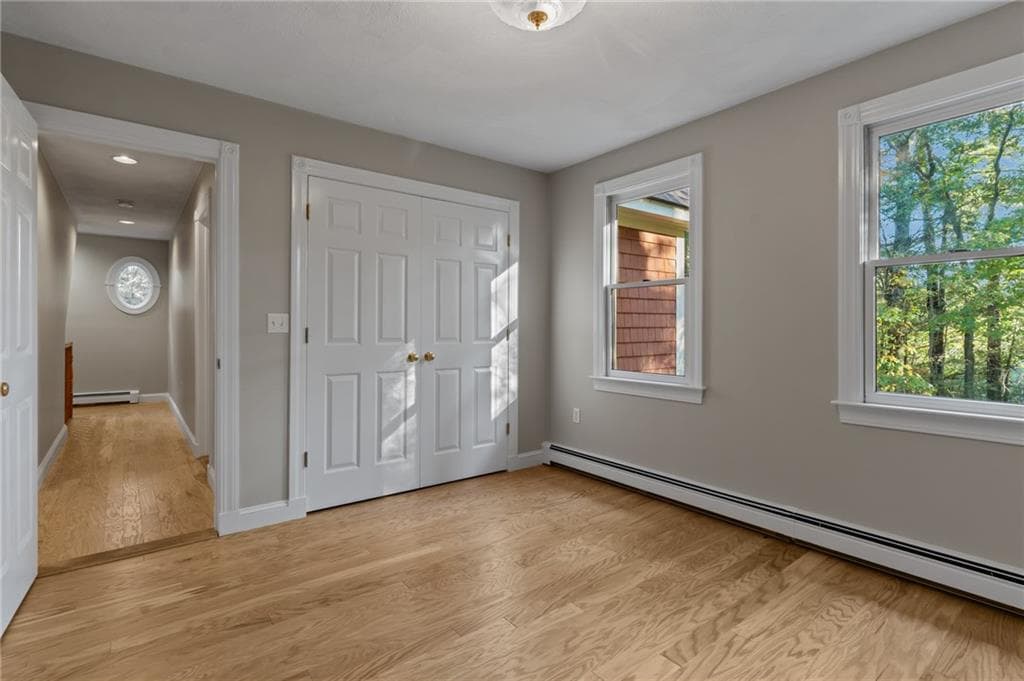 Single Family Residence at 8 Twilight Trail, Richmond, photo 23 of 48