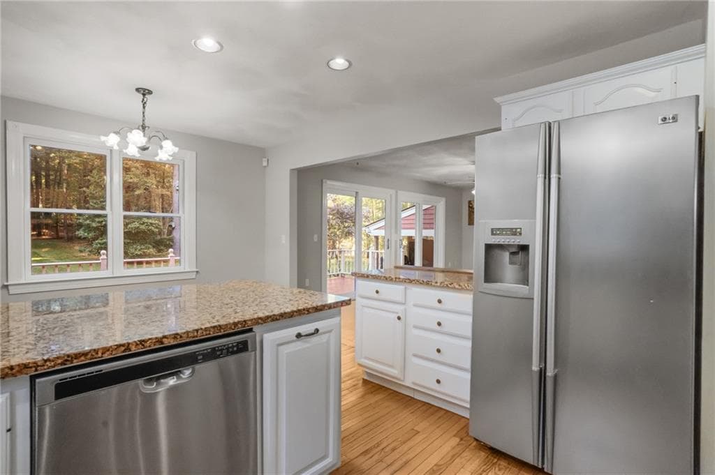 Single Family Residence at 8 Twilight Trail, Richmond, photo 13 of 48