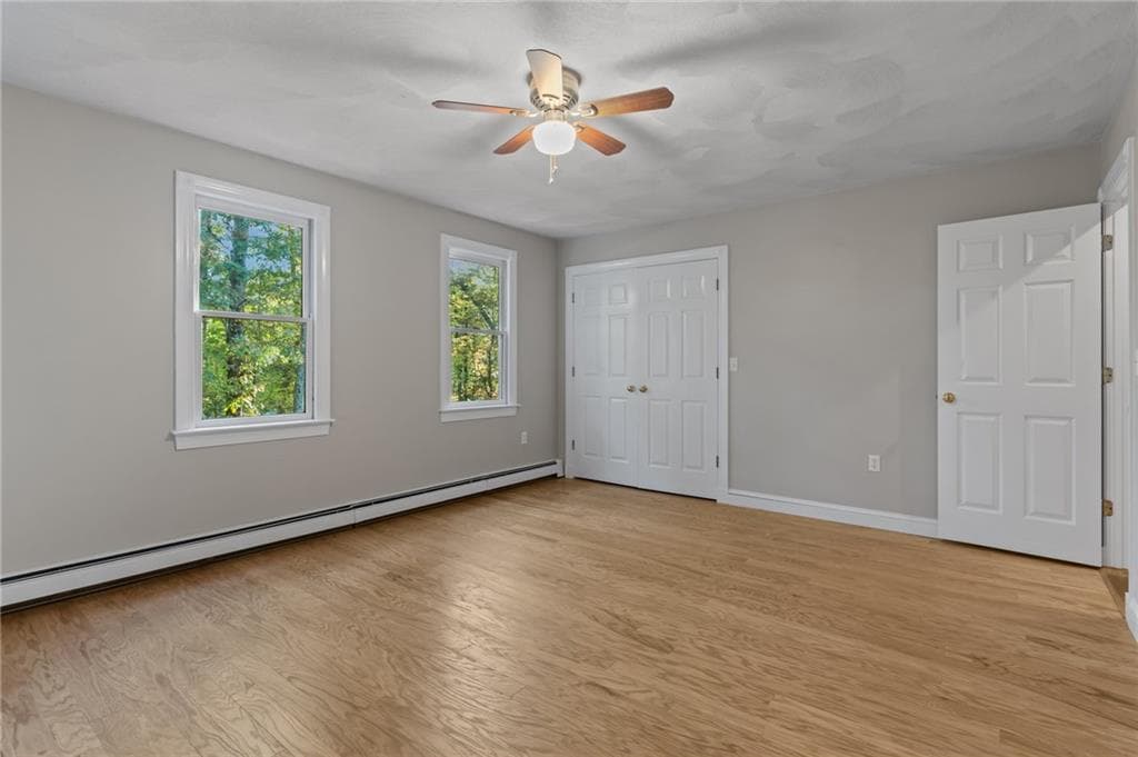 Single Family Residence at 8 Twilight Trail, Richmond, photo 20 of 48