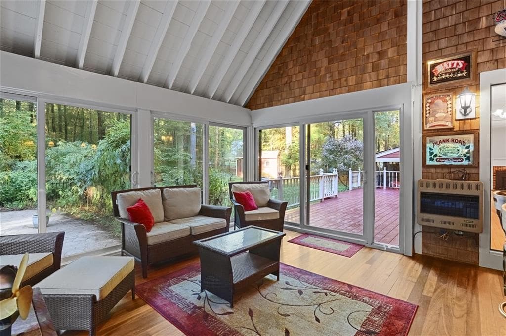 Single Family Residence at 8 Twilight Trail, Richmond, photo 10 of 48