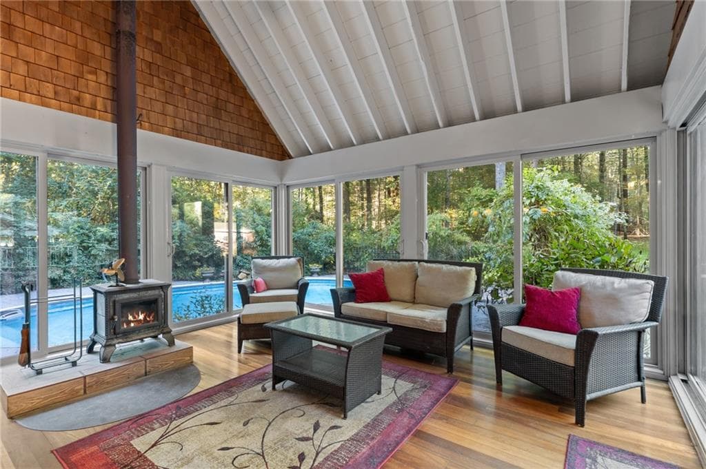Single Family Residence at 8 Twilight Trail, Richmond, photo 8 of 48