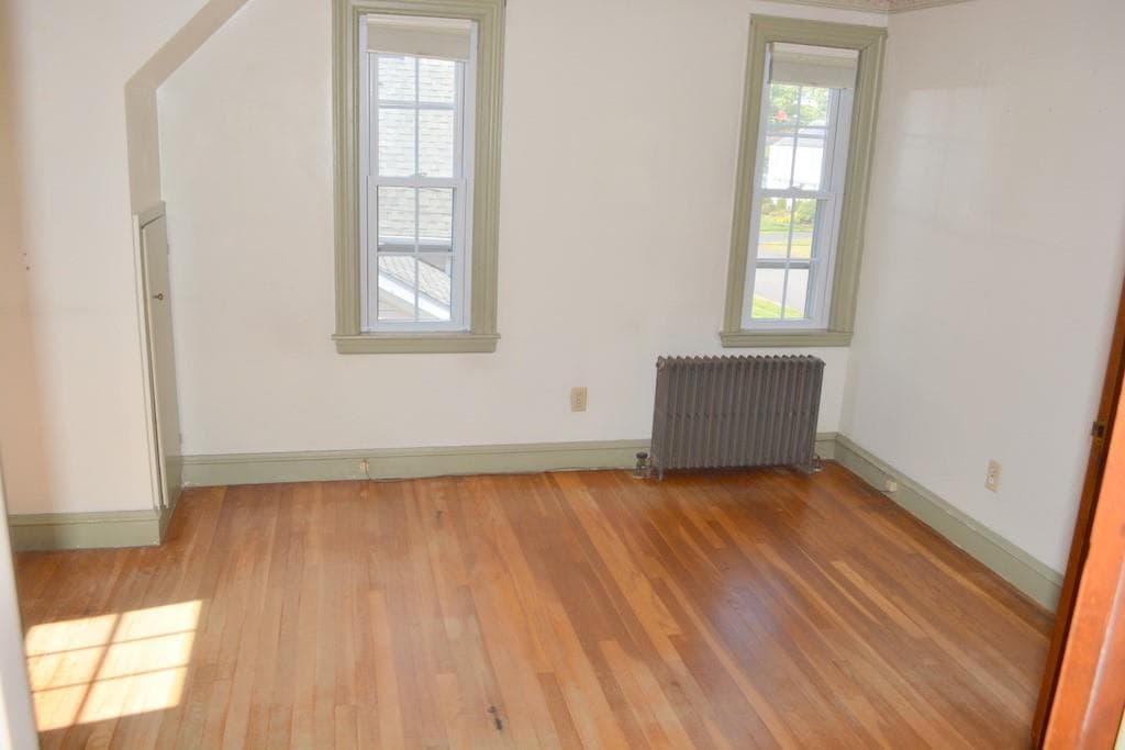 Single Family Residence at 103 Greenwich Avenue, East Providence, photo 23 of 37