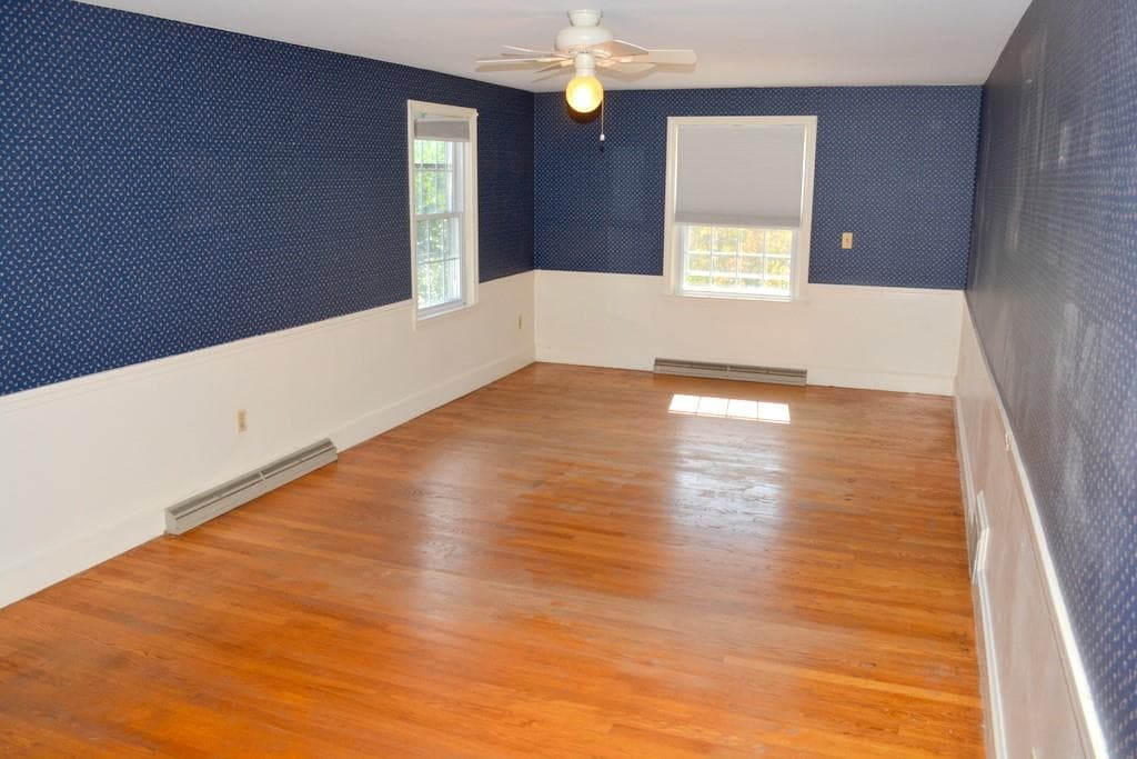 Single Family Residence at 103 Greenwich Avenue, East Providence, photo 22 of 37