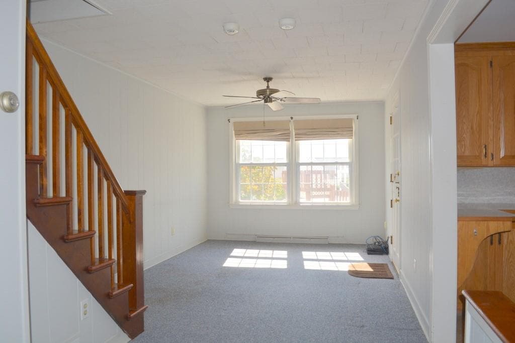 Single Family Residence at 103 Greenwich Avenue, East Providence, photo 7 of 37