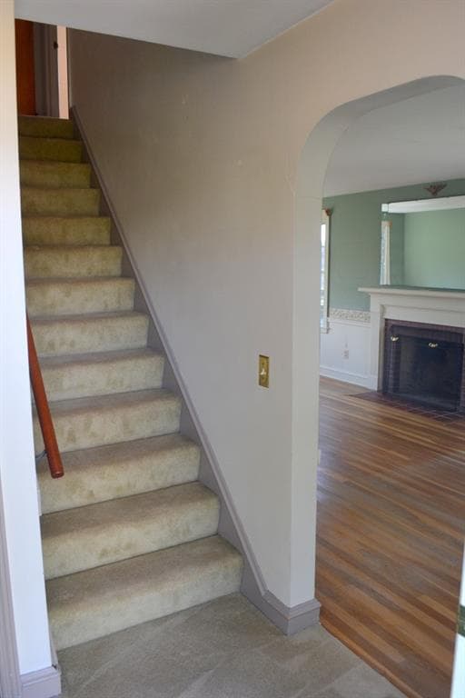 Single Family Residence at 103 Greenwich Avenue, East Providence, photo 33 of 37