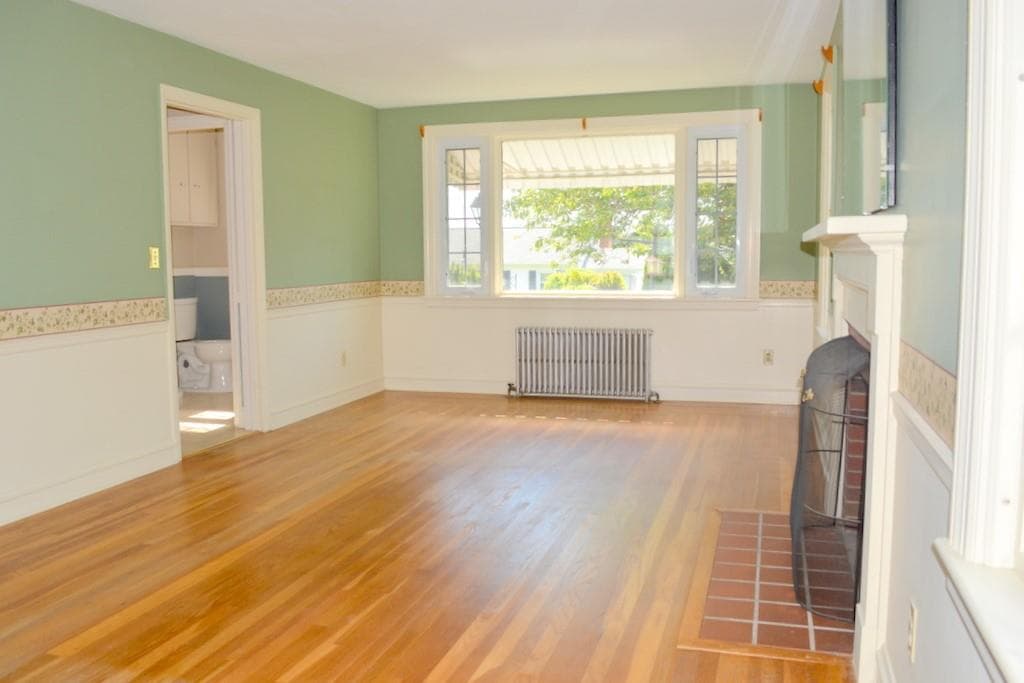 Single Family Residence at 103 Greenwich Avenue, East Providence, photo 15 of 37