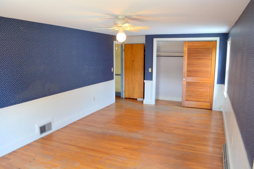 Single Family Residence at 103 Greenwich Avenue, East Providence, photo 19 of 37