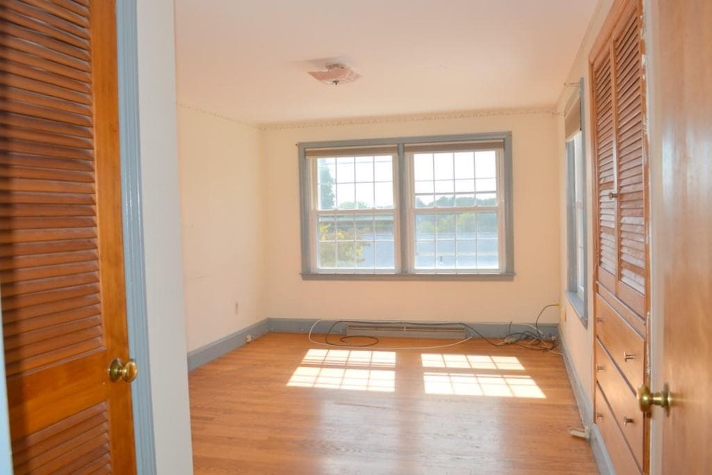 Single Family Residence at 103 Greenwich Avenue, East Providence, photo 31 of 37