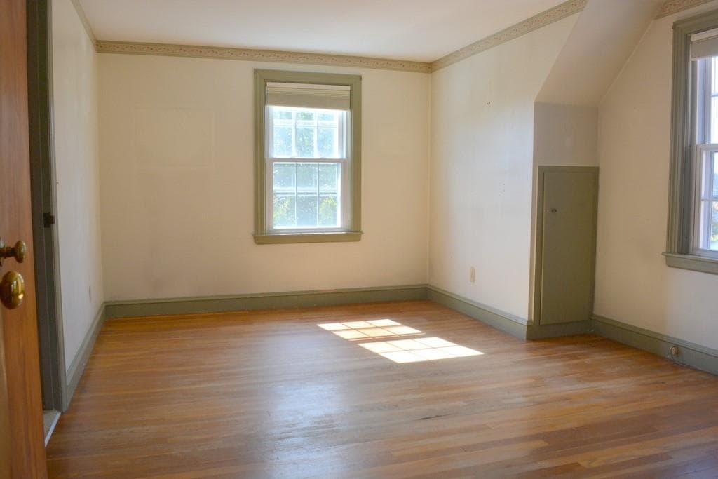 Single Family Residence at 103 Greenwich Avenue, East Providence, photo 25 of 37
