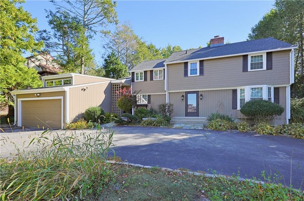 7 White Birch Road