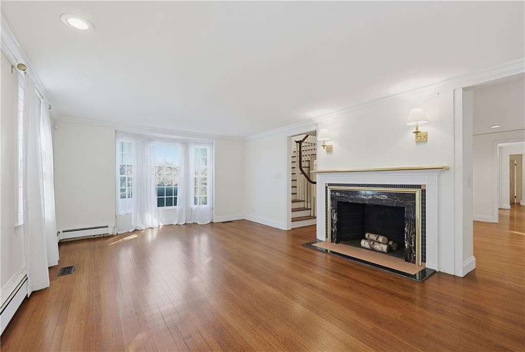 Single Family Residence at 7 White Birch Road, Cranston, photo 10 of 44