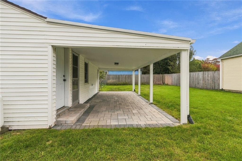 Single Family Residence at 143 Macarthur Boulevard, Coventry, photo 27 of 33