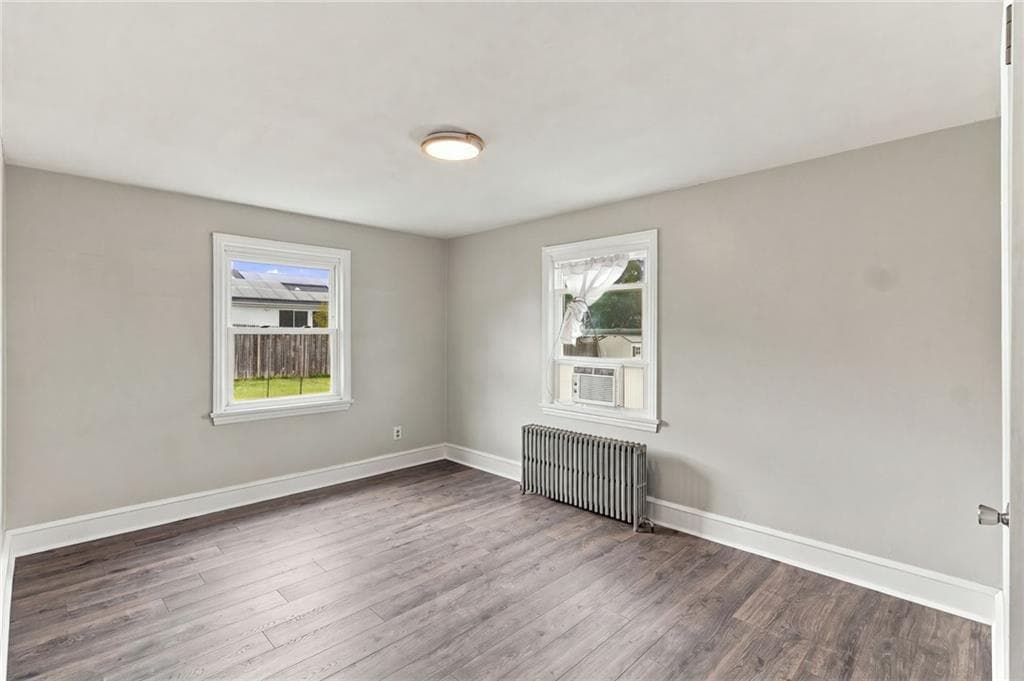 Single Family Residence at 143 Macarthur Boulevard, Coventry, photo 20 of 33