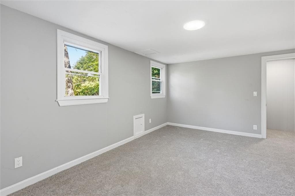 Single Family Residence at 15 Pawtucket Avenue, Glocester, photo 17 of 19