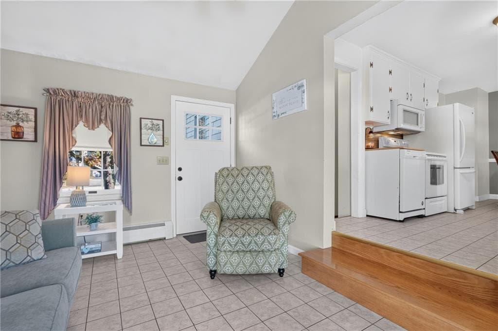 Single Family Residence at 68 Harman Avenue, Seekonk, photo 12 of 21