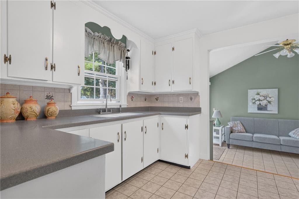 Single Family Residence at 68 Harman Avenue, Seekonk, photo 8 of 21