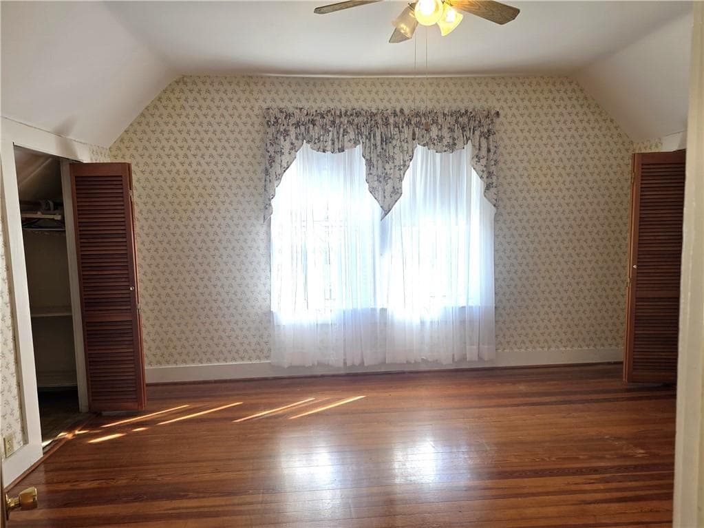 Single Family Residence at 26 Collins Street, Woonsocket, photo 14 of 33