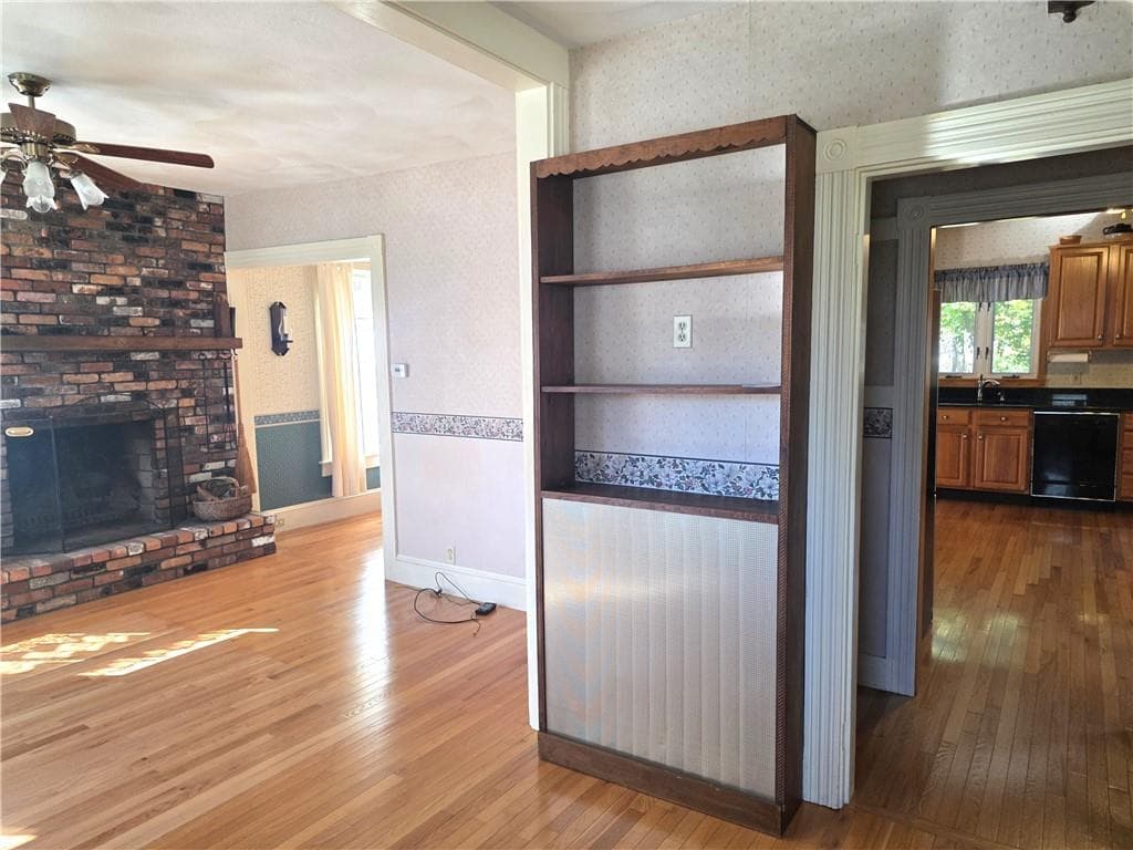 Single Family Residence at 26 Collins Street, Woonsocket, photo 8 of 33