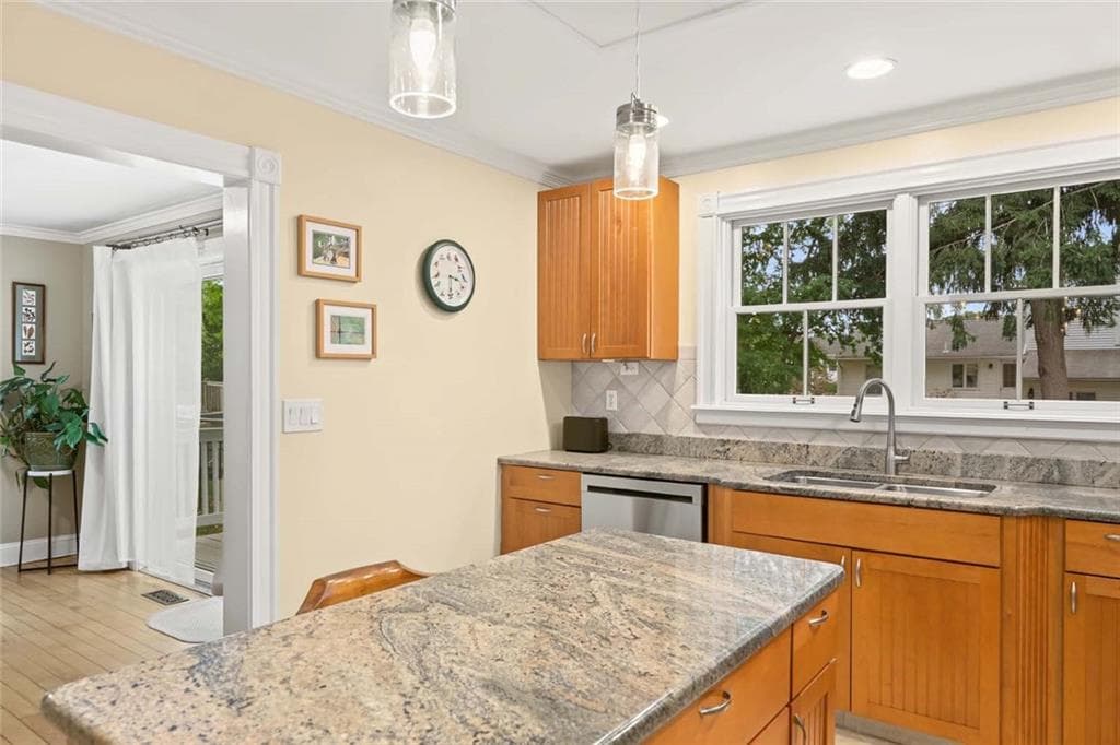 Single Family Residence at 38 Horsford Avenue, East Providence, photo 23 of 49