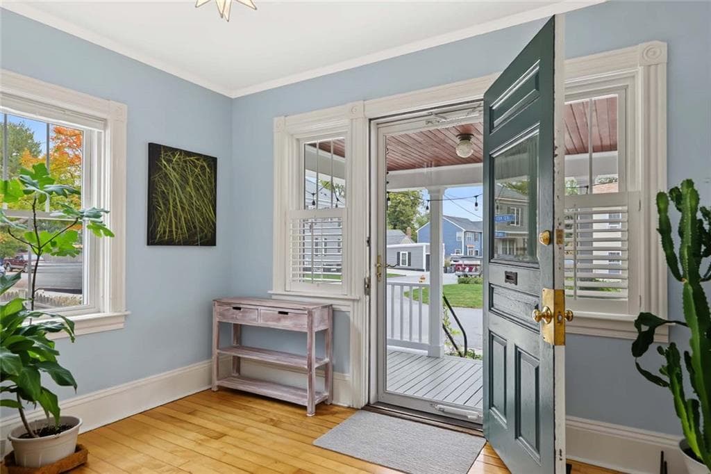 Single Family Residence at 38 Horsford Avenue, East Providence, photo 6 of 49