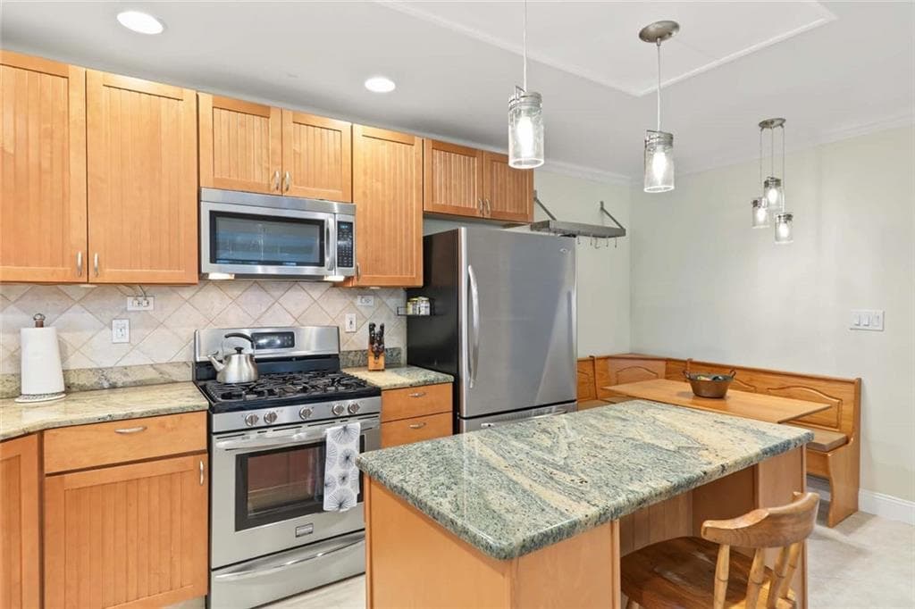 Single Family Residence at 38 Horsford Avenue, East Providence, photo 24 of 49