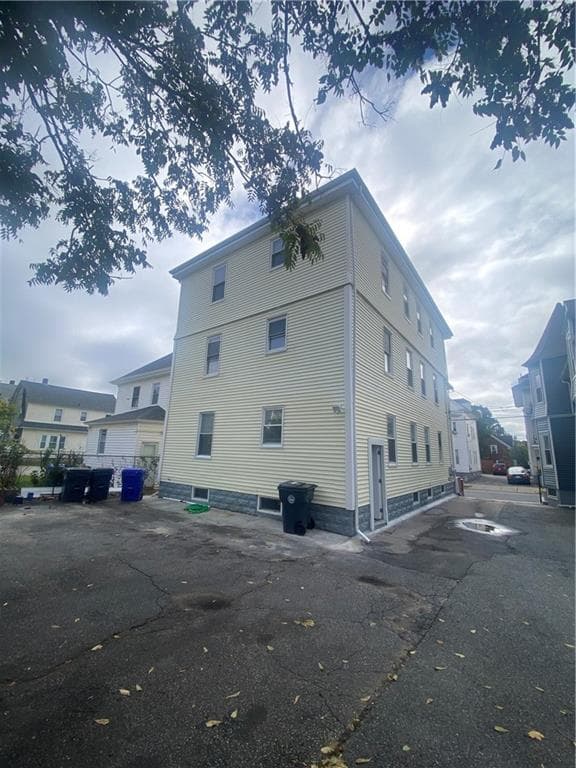 Multi Family at 195 197 Ohio Avenue, Providence, photo 3 of 23