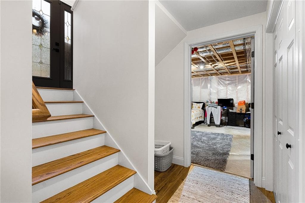 Single Family Residence at 423 Providence Pike, North Smithfield, photo 23 of 36