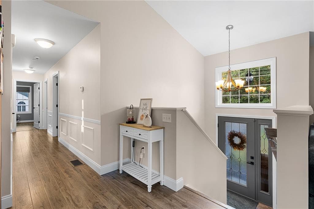Single Family Residence at 423 Providence Pike, North Smithfield, photo 13 of 36