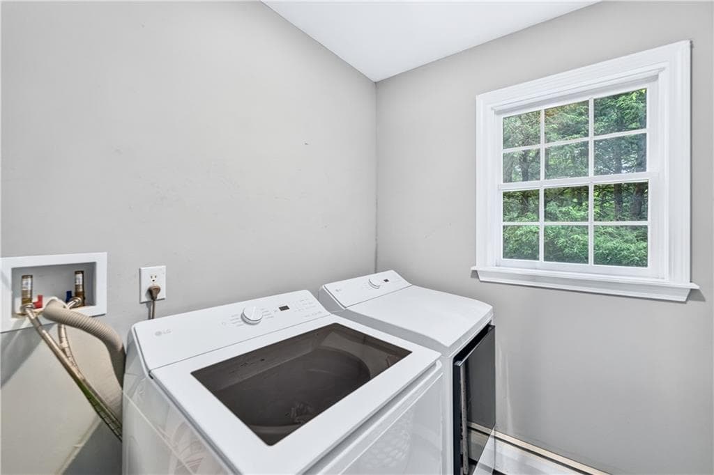 Single Family Residence at 26 Bush Hill Road, Brooklyn, photo 23 of 33