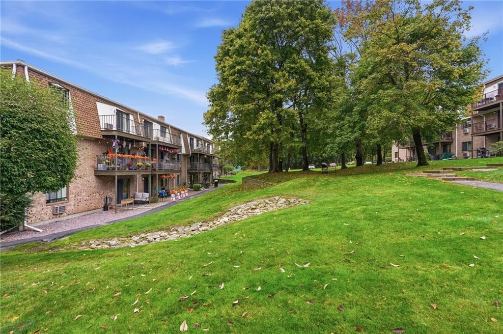 Condominium at 752 Quaker Lane UNIT B207, Warwick, photo 17 of 26