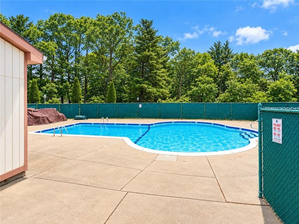 Condominium at 752 Quaker Lane UNIT B207, Warwick, photo 19 of 26