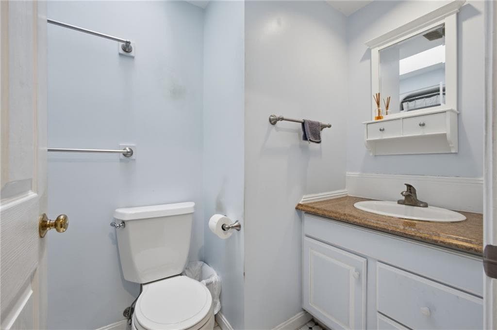 Single Family Residence at 4 Anthony Road, Barrington, photo 13 of 21