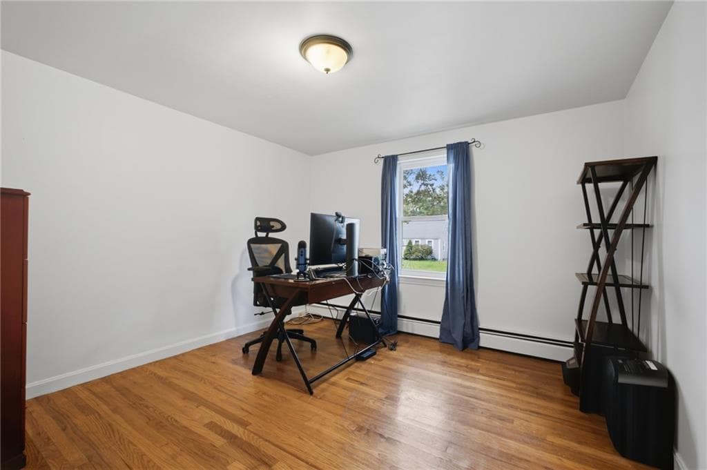 Single Family Residence at 4 Anthony Road, Barrington, photo 9 of 21