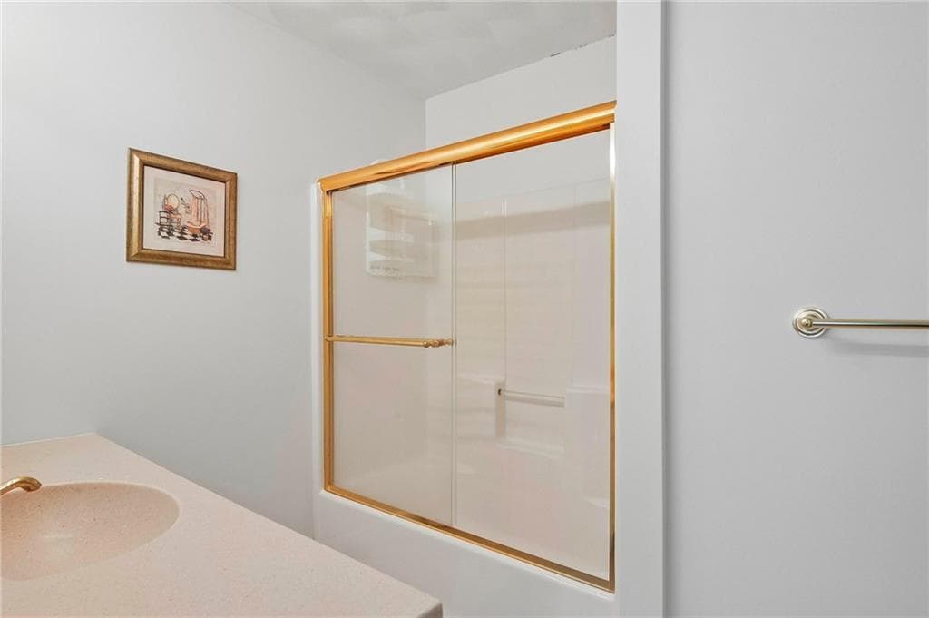 Condominium at 40 Fox Drive, Narragansett, photo 17 of 26