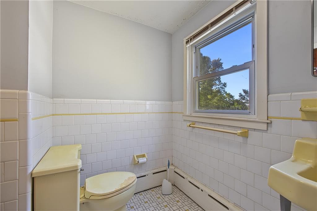 Multi Family at 75 DeWolf Avenue, Bristol, photo 13 of 39