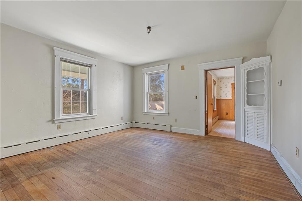 Multi Family at 75 DeWolf Avenue, Bristol, photo 10 of 39
