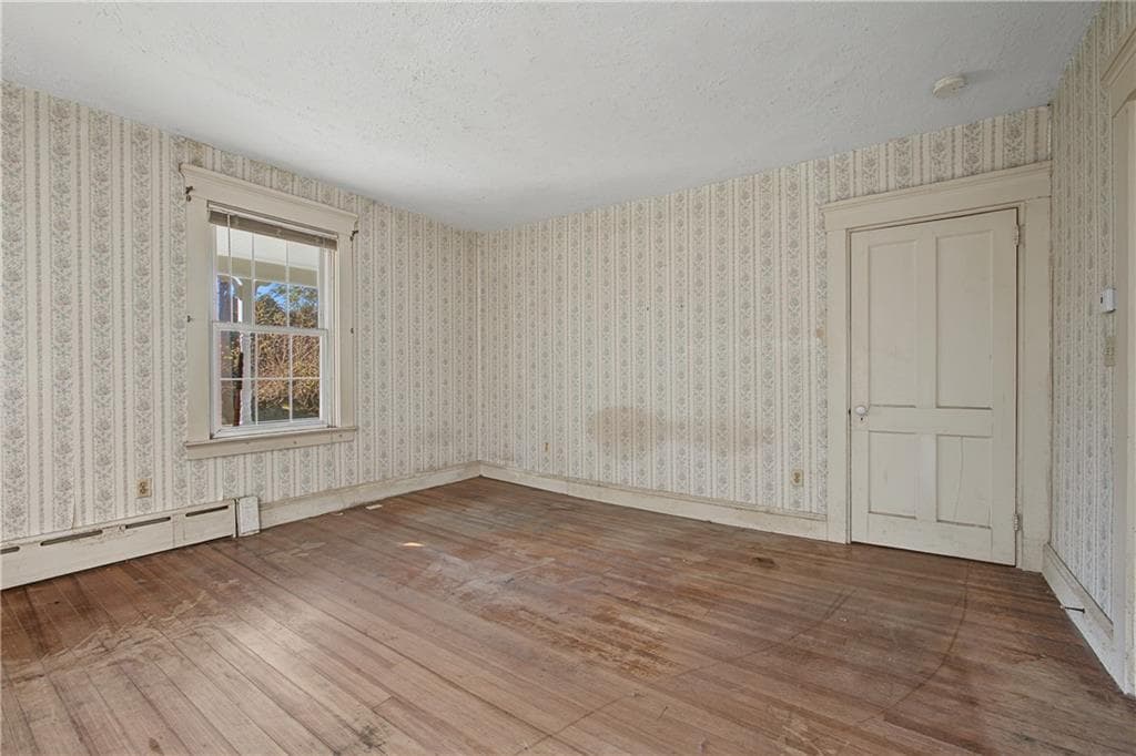 Multi Family at 75 DeWolf Avenue, Bristol, photo 15 of 39