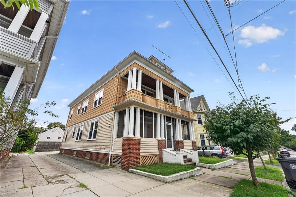 113 Radcliffe Avenue
