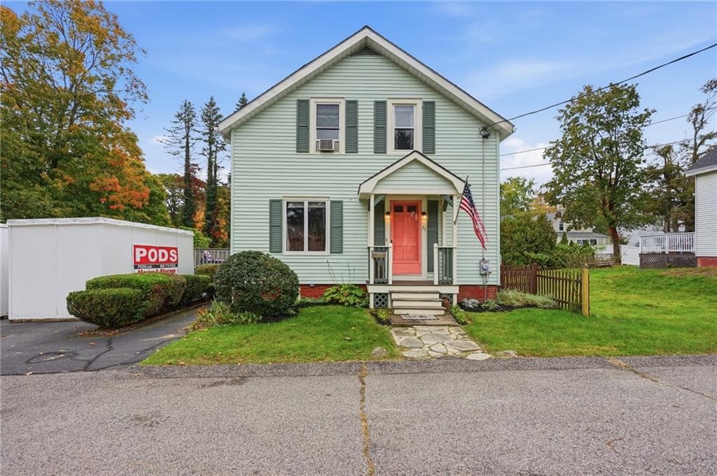 Single Family Residence at 31 Meadow Avenue, Cumberland, photo 2 of 25