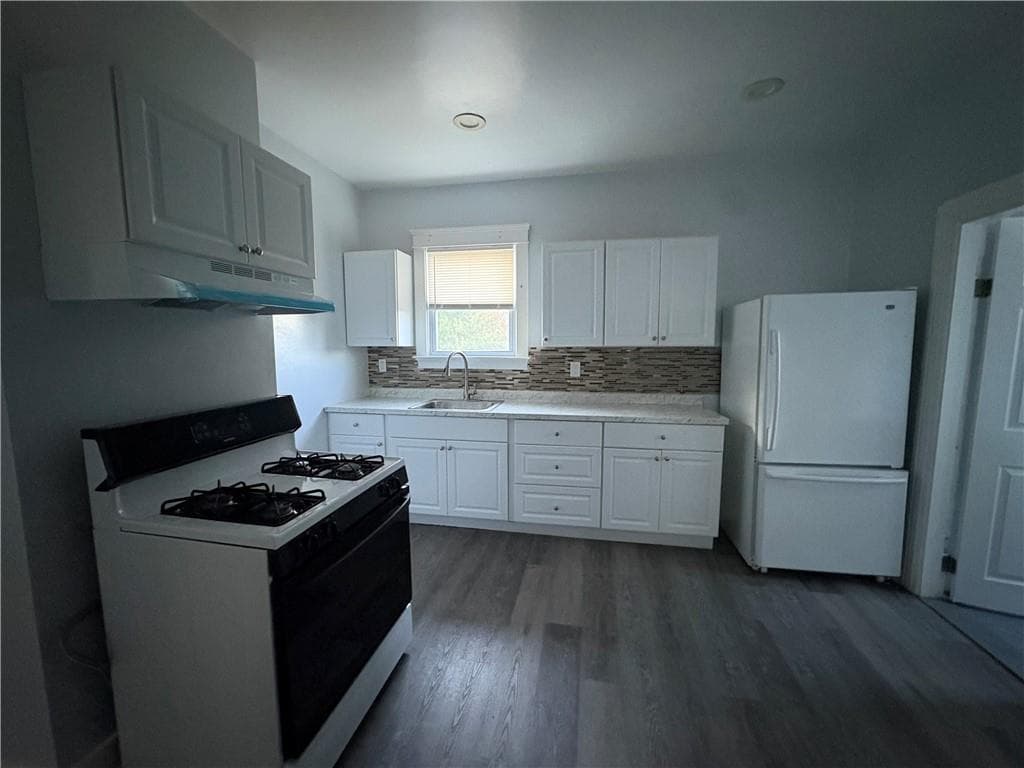 Multi Family at 31 33 Hawthorne Street, Providence, photo 2 of 8